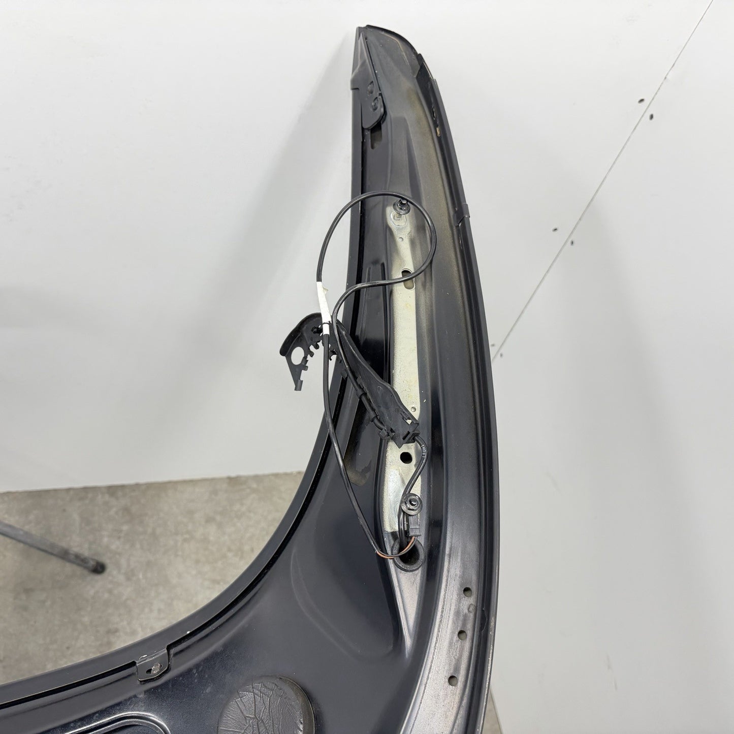 06-12 Porsche 911 997 Carrera Cabriolet Rear Deck Lid Tonneau Cover Panel OEM