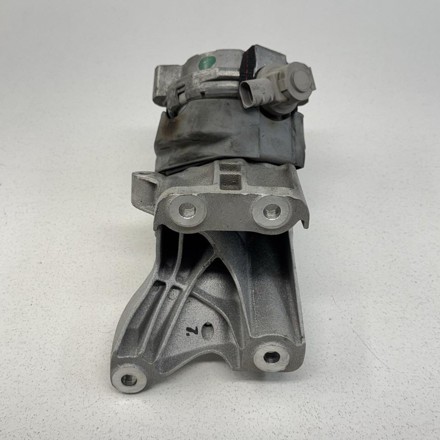 17-23 Audi R8 5.2L V10 Motor Engine Mount W/ Bracket Pair Left & Right OEM