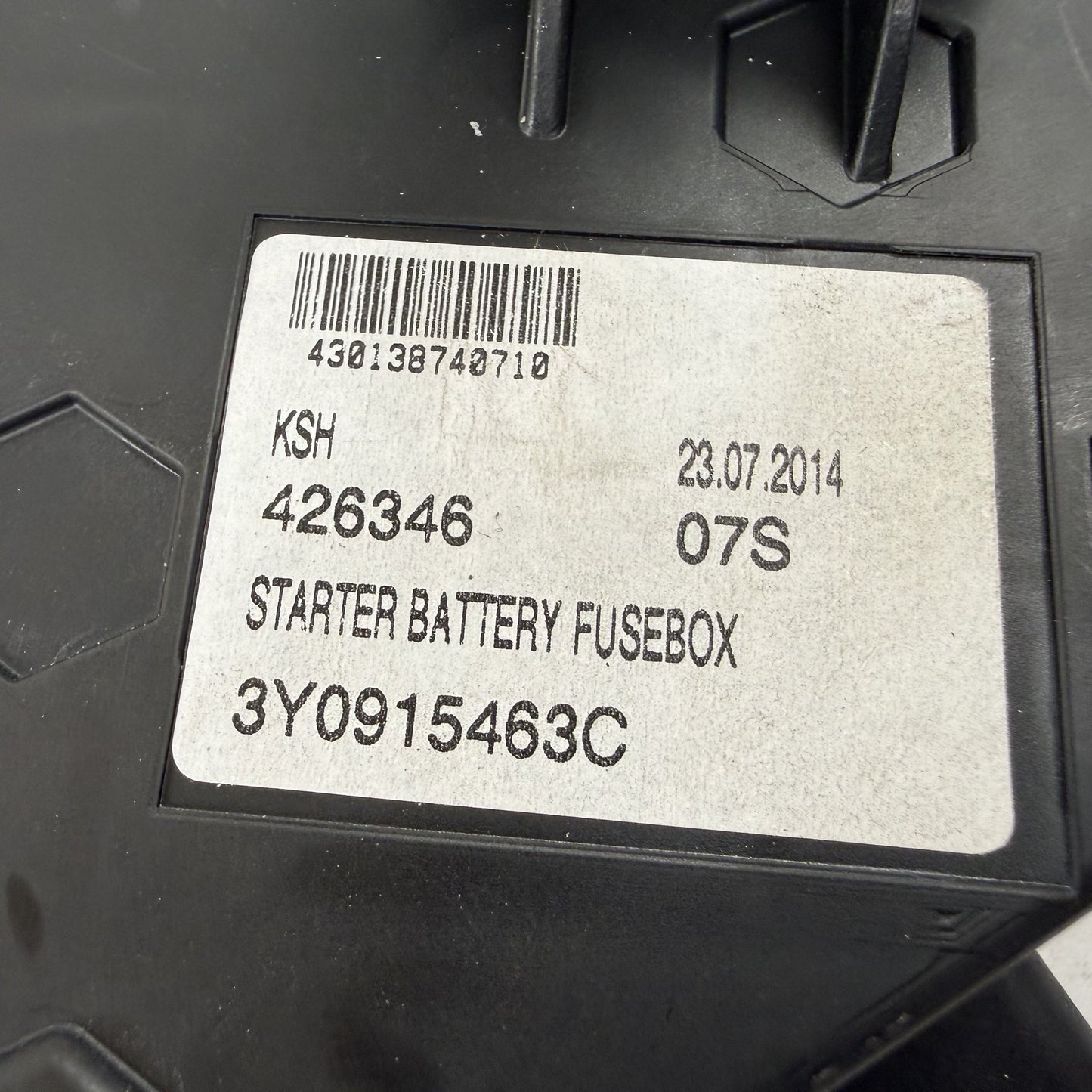 2014-2018 Bentley Flying Spur Right Side Battery Starter Fuse Box 3Y0915463C OEM