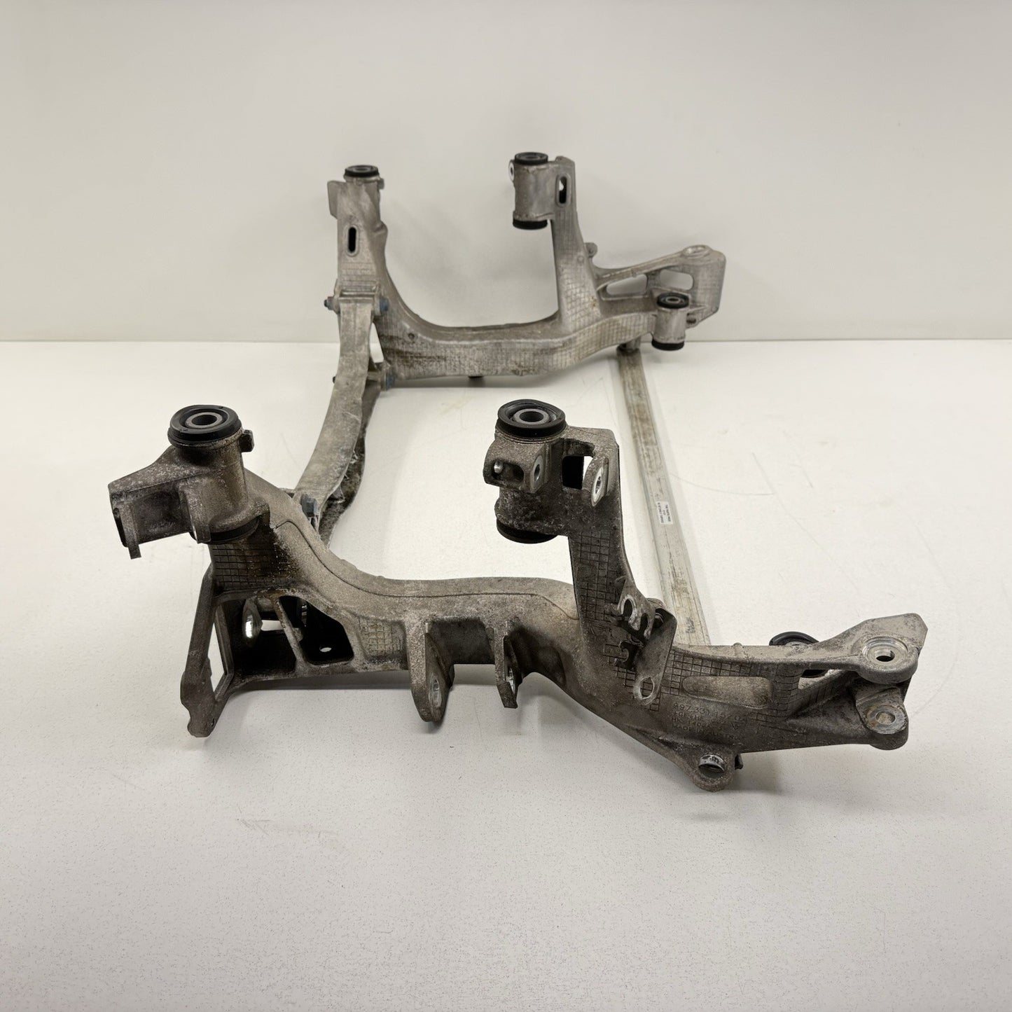 05-12 Porsche 911 997 Carrera 4S Rear Subframe Crossmember Suspension Support