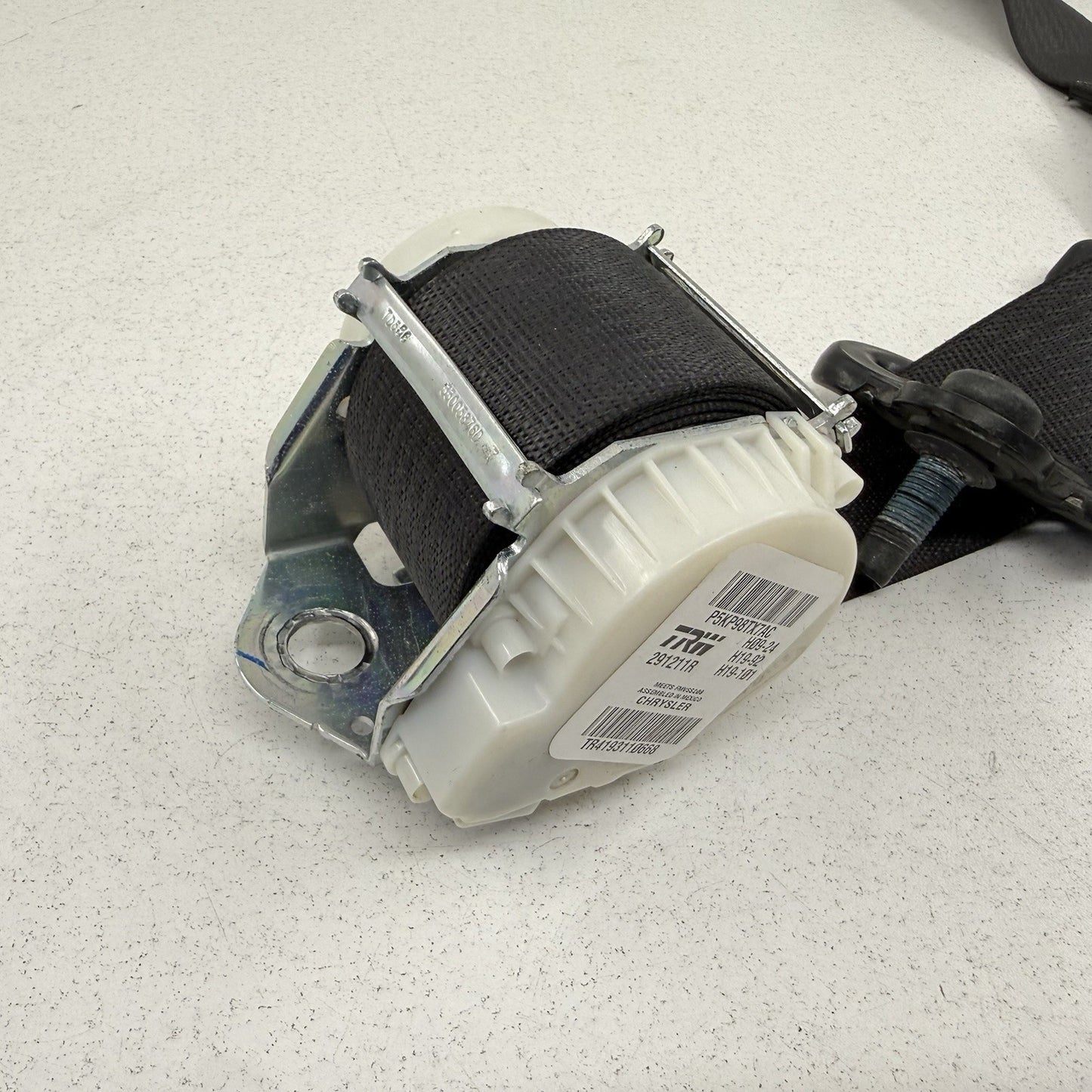19-24 Ram 2500 3500 Rear Seatbelt Seat Belt Retractor Set Black OEM