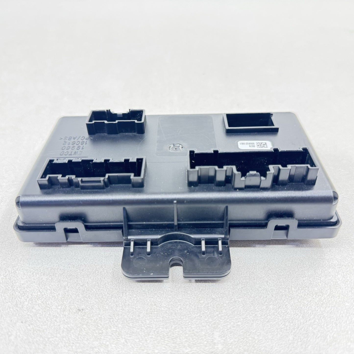 24-25 Ford Mustang GT Temperature Climate Control Module PR3T-18C612-BD OEM