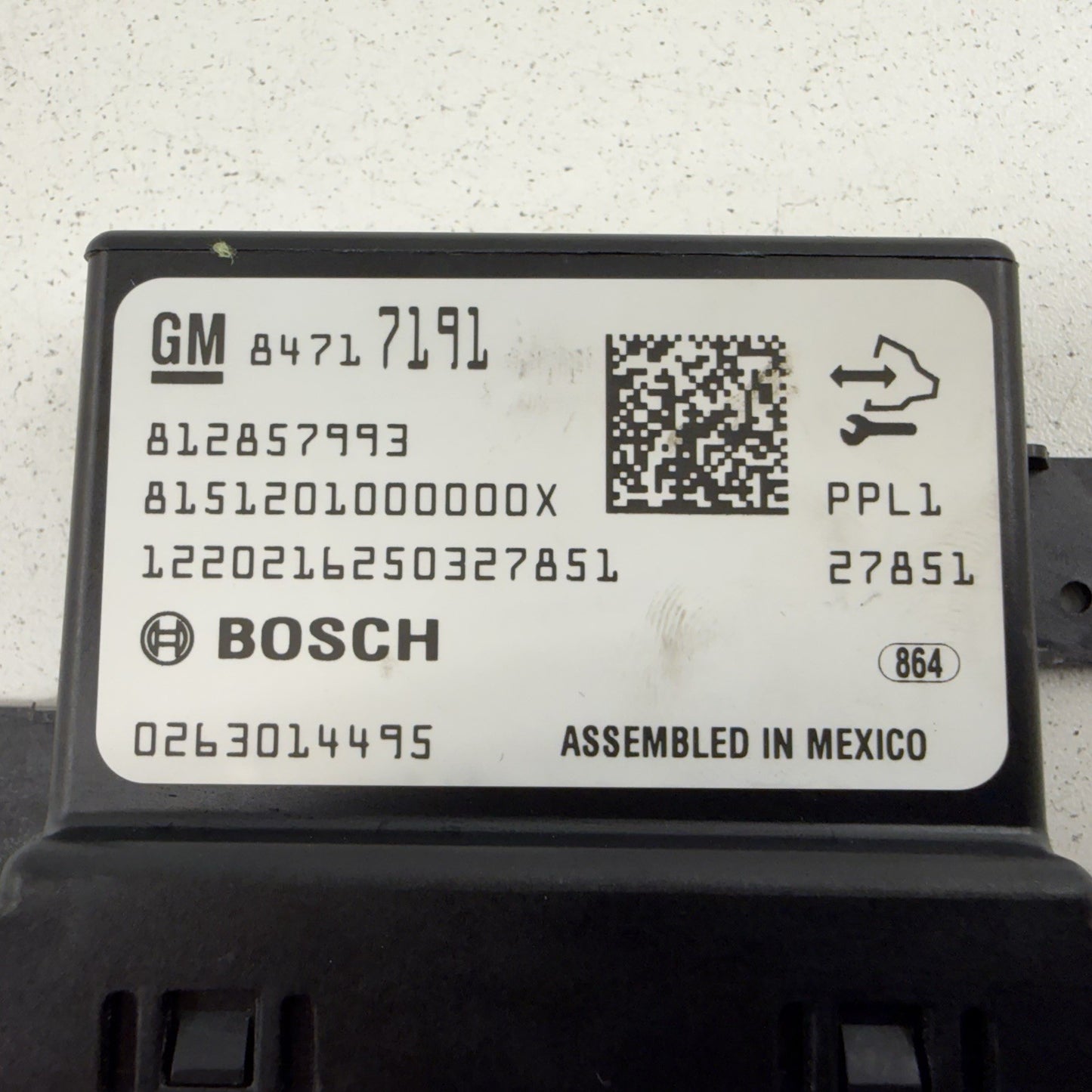 17-24 Chevrolet Camaro ZL1 Rear Parking Park Assist Control Module 84717191 OEM