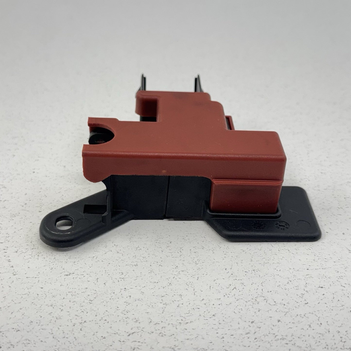 08-15 Audi TT Positive Battery Terminal End Link Cap 8J0911075B OEM