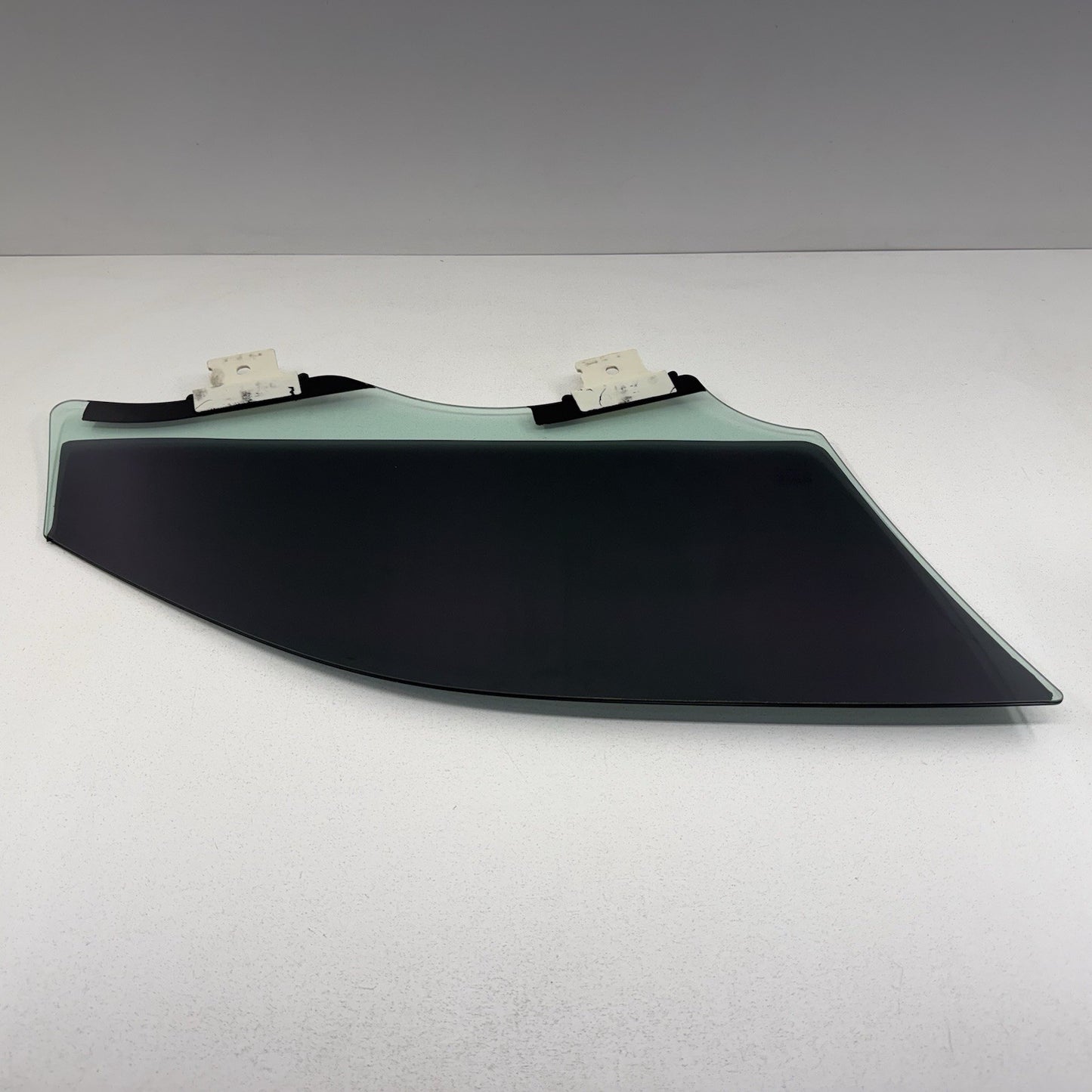 11-23 Dodge Charger Driver Left Front Door Glass Window 68068667AD OEM