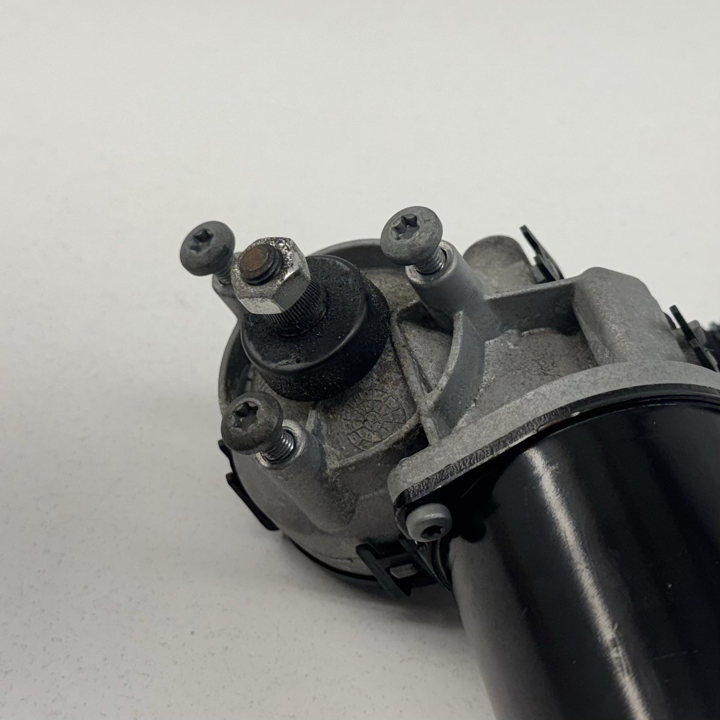 14-24 Maserati Ghibli Front Windshield Wiper Motor 91498-475 OEM