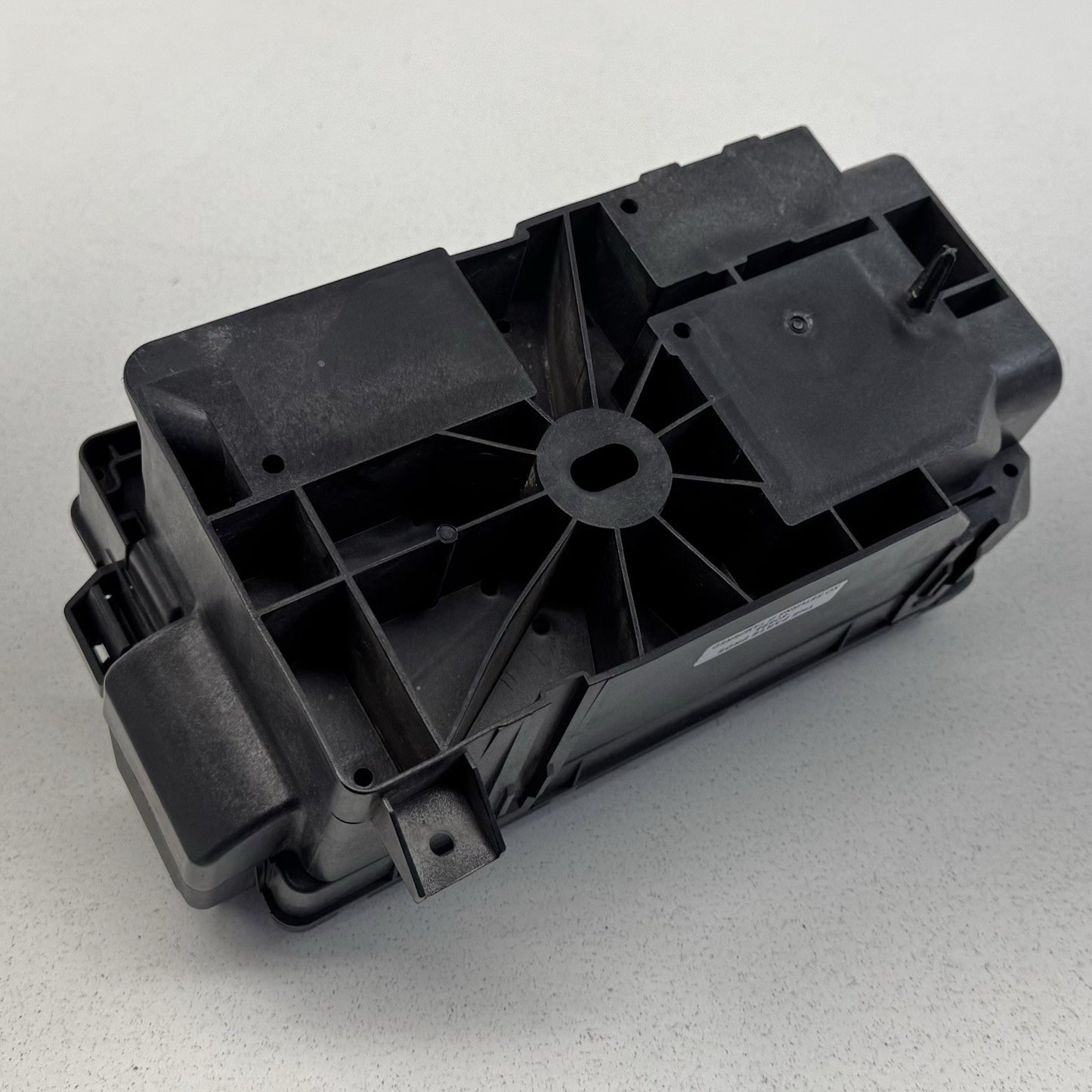 12-15 Chevrolet Camaro SS Engine Bay Fuse Relay Junction Box 22760635 OEM