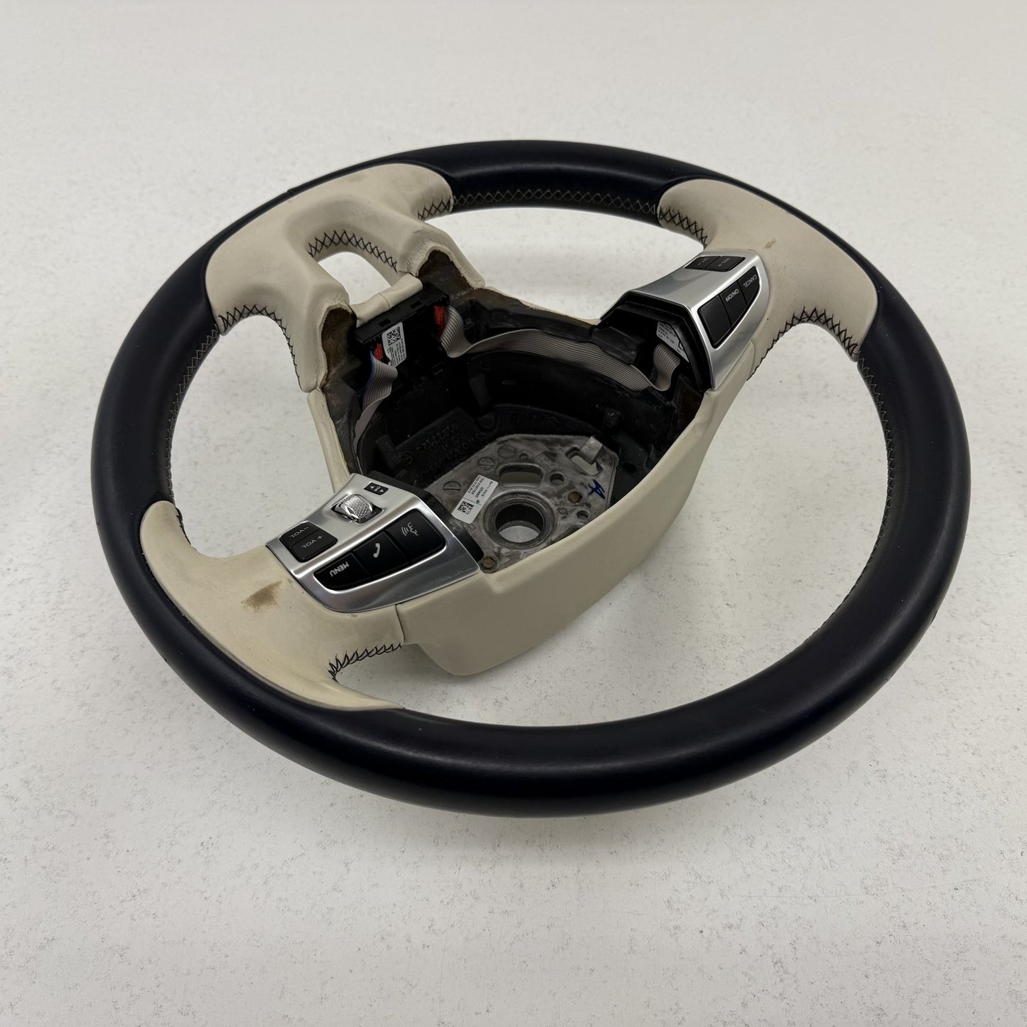 2014-2018 Bentley Flying Spur Contrasting Color Steering Wheel Leather OEM