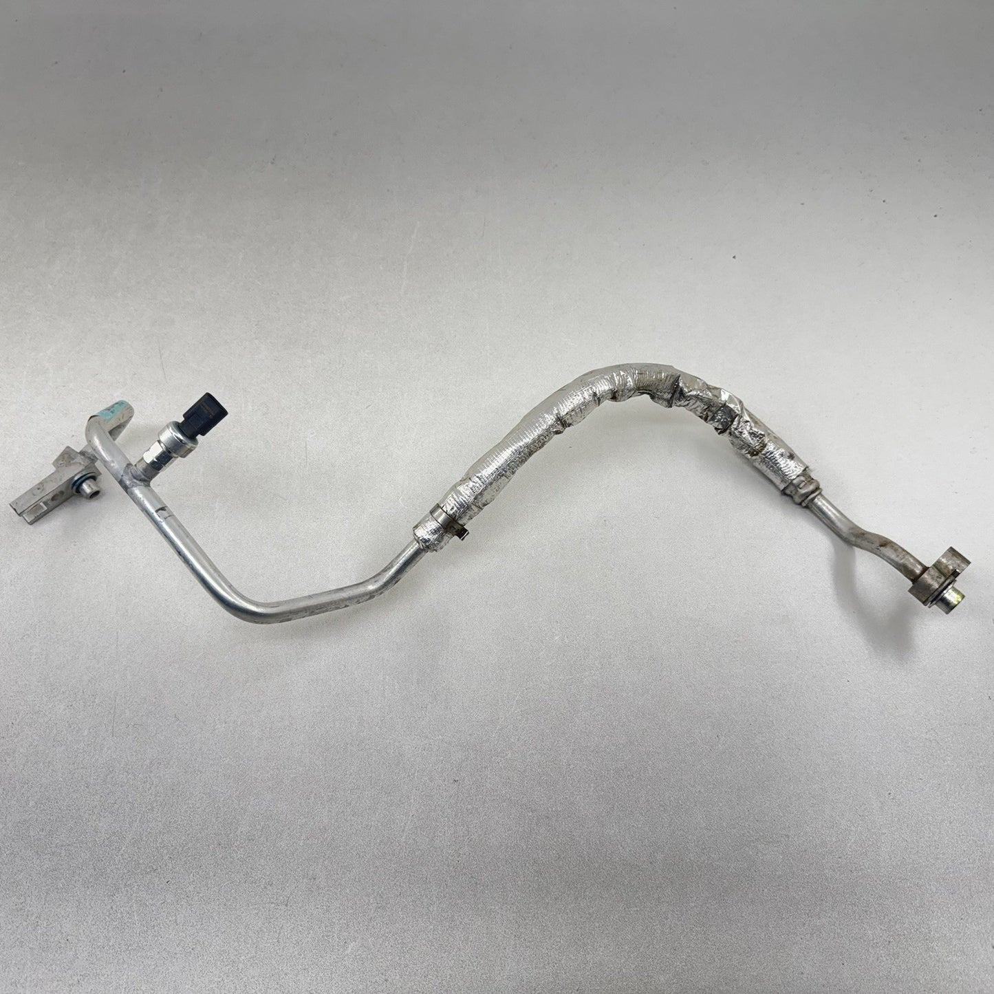 19-24 RAM 2500 3500 HVAC AC AIR DISCHARGE LINE HOSE PIPE TUBE 68363154AB OEM