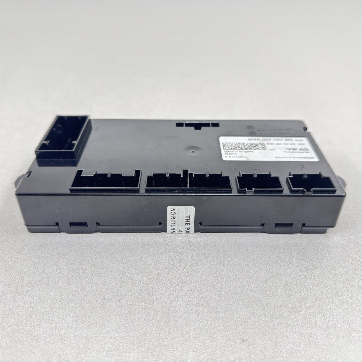 22-25 VOLKSWAGEN GOLF R MK8 TEMPERATURE CLIMATE CONTROL MODULE 5WA907727AD OEM