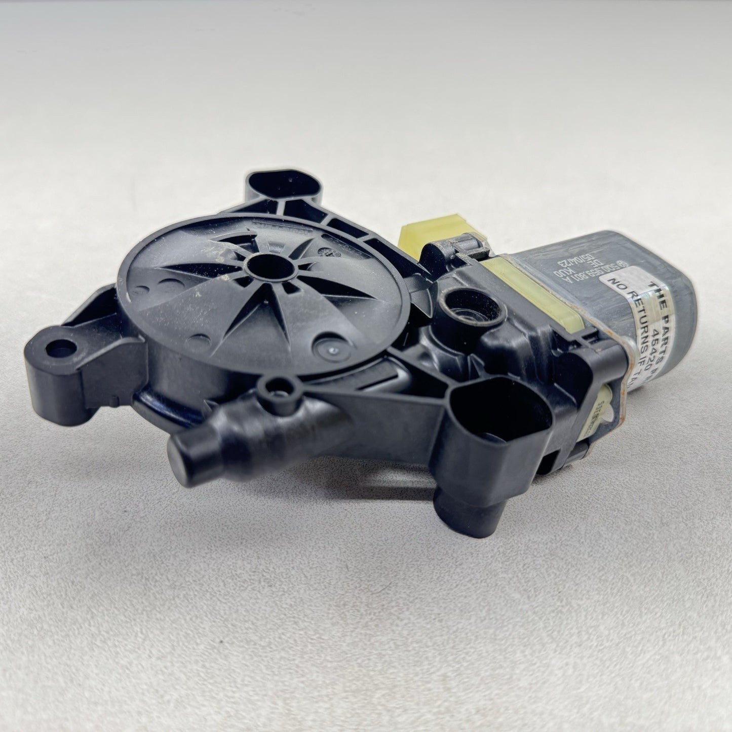 22-25 VOLKSWAGEN GOLF R MK8 DRIVER LEFT FRONT DOOR WINDOW REGULATOR MOTOR OEM