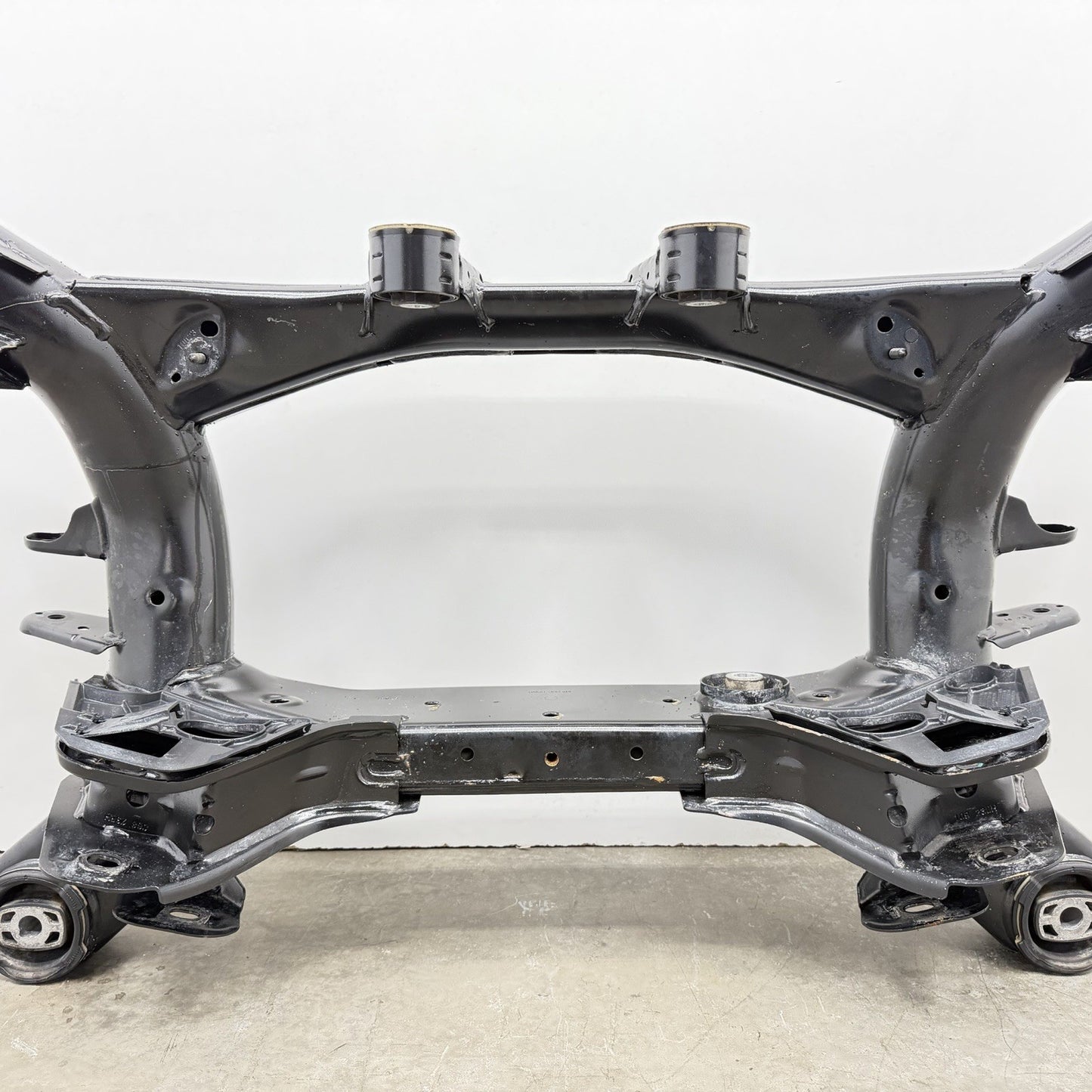 18-24 BMW G01 G02 X3 X4 2.0L Rear Subframe Crossmember Cradle Suspension OEM
