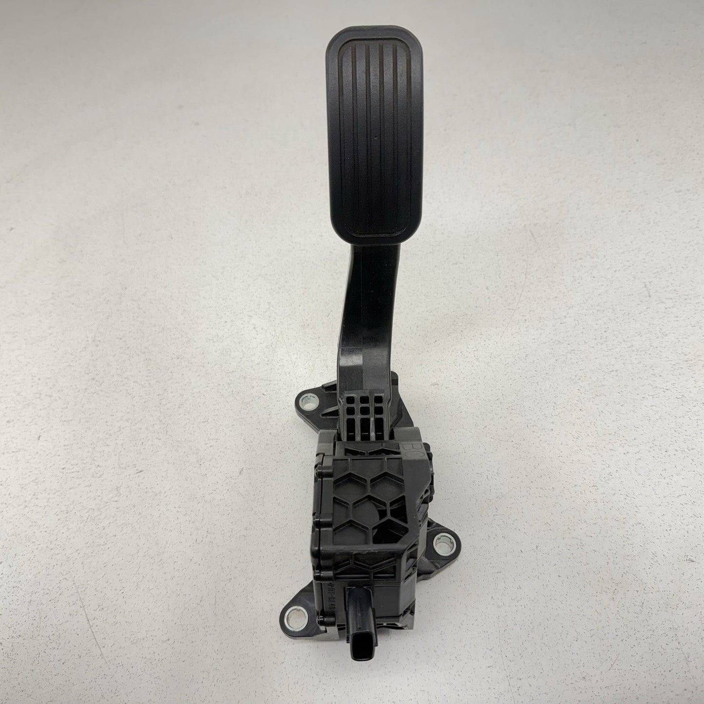 19-22 Toyota Prius / Prius Prime Gas Pedal Throttle Accelerator Sensor OEM