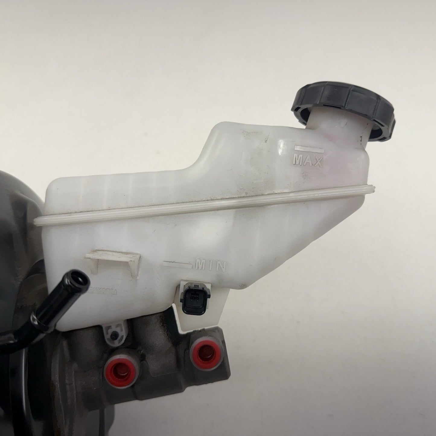 22-26 Hyundai Elantra N Power Brake Booster Master Cylinder 59110-IB000 OEM