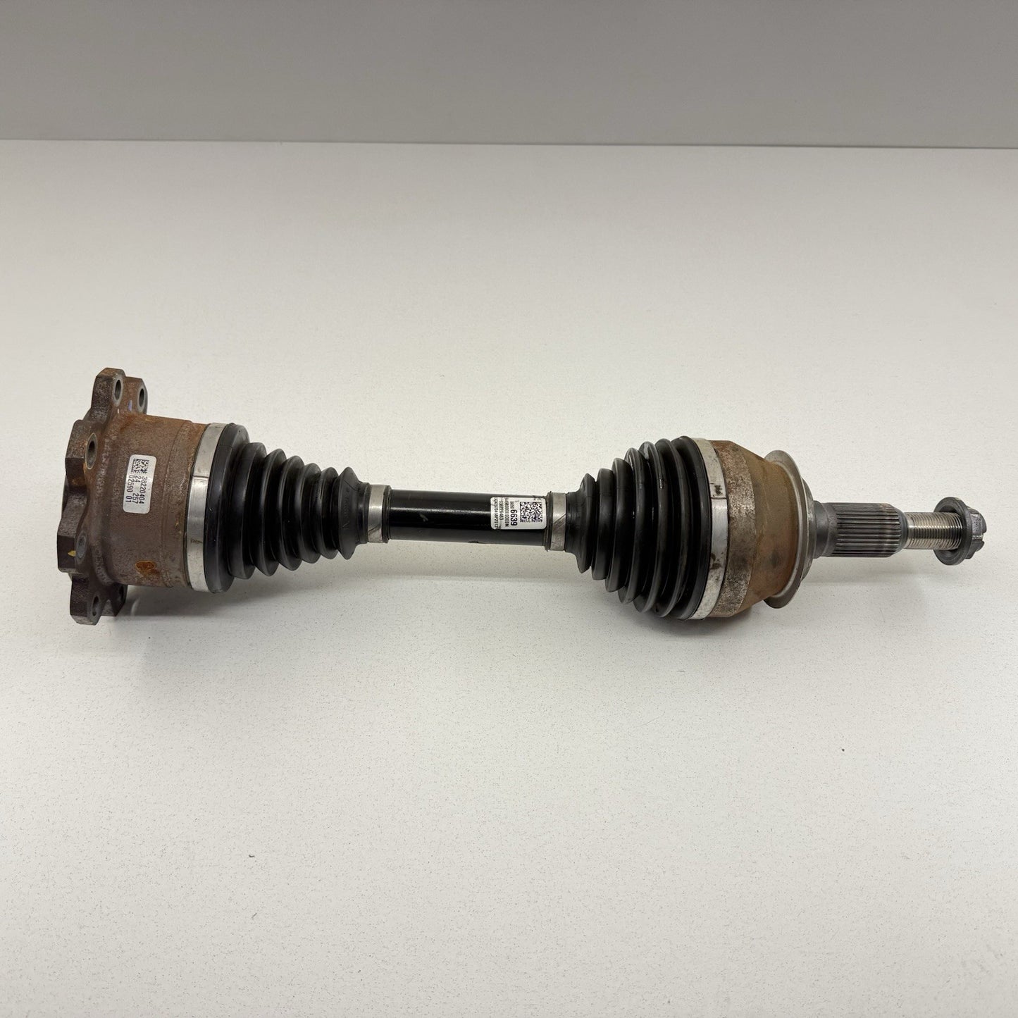 20-25 Silverado Sierra 2500 3500 Front CV Axle Shaft Left Or Right 86506639 OEM
