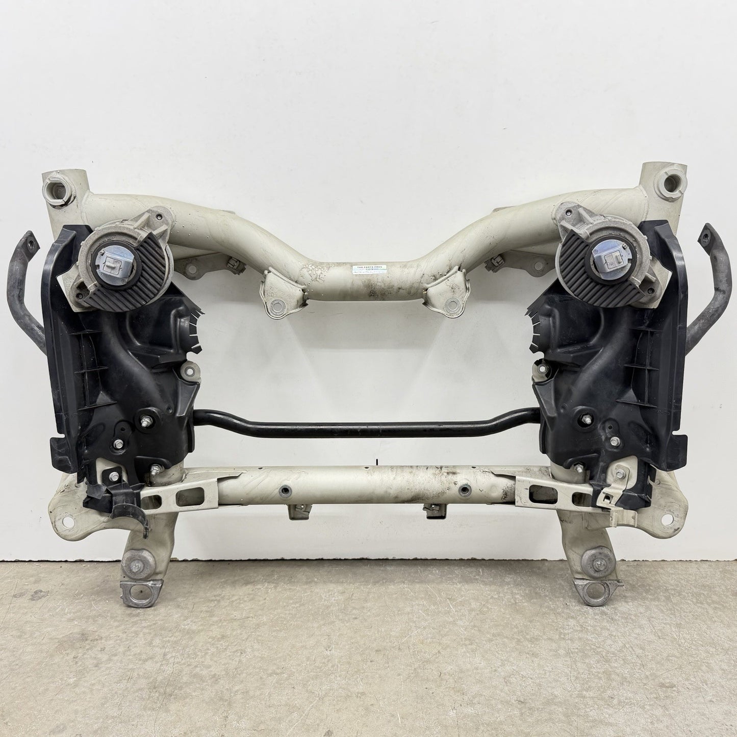 12-18 Mercedes W218 CLS550 Front Subframe Crossmember Engine Cradle Carrier OEM