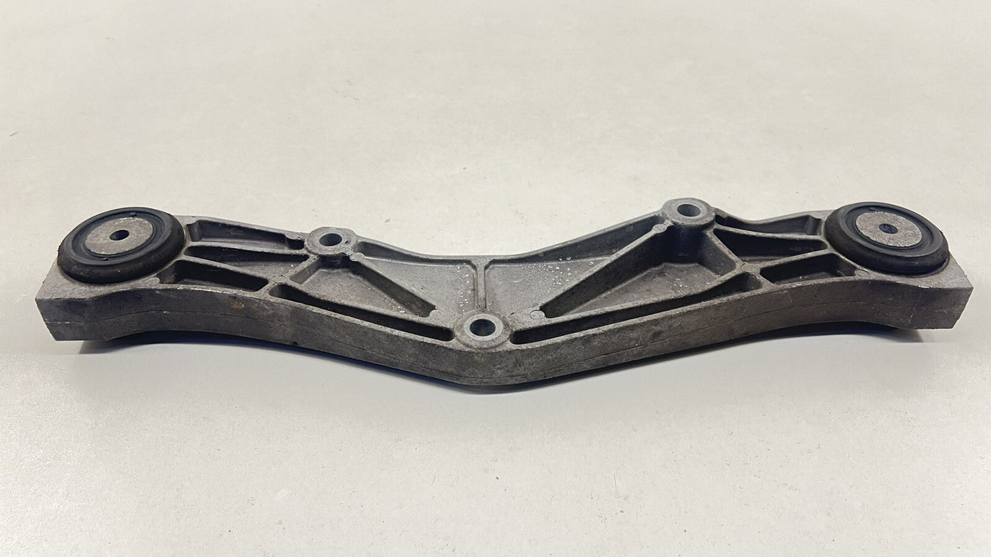 13-18 BENTLEY FLYING SPUR REAR DIFFERENTIAL DIFF CARRIER SUPPORT BRACKET OEM