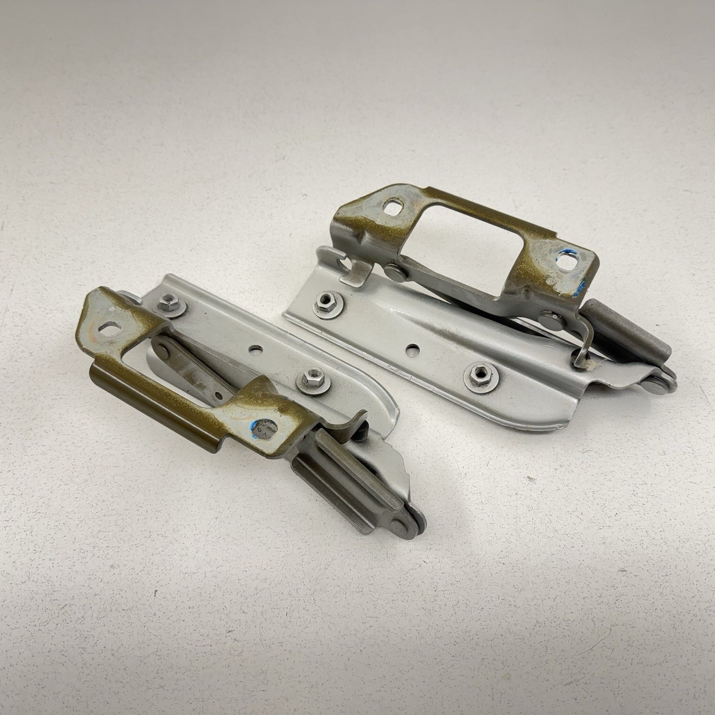 10-15 Chevy Camaro Front Hood Hinge Pair Left & Right OEM