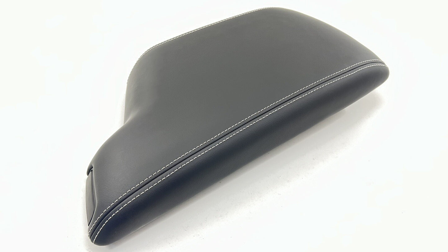 22-24 CADILLAC CT4 V BLACKWING CENTER CONSOLE ARMREST ARM REST BLACK LEATHER OEM