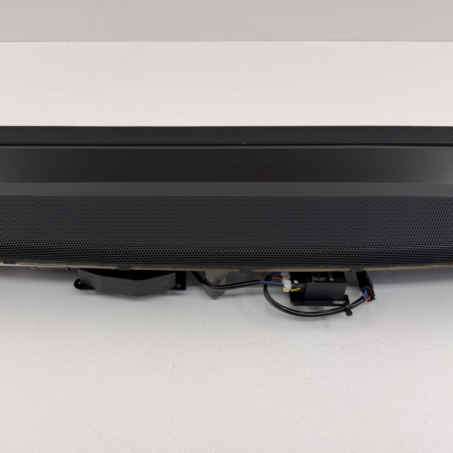 2014-2018 Bentley Flying Spur Rear Deck Window Power Sunshade Roller Blind OEM