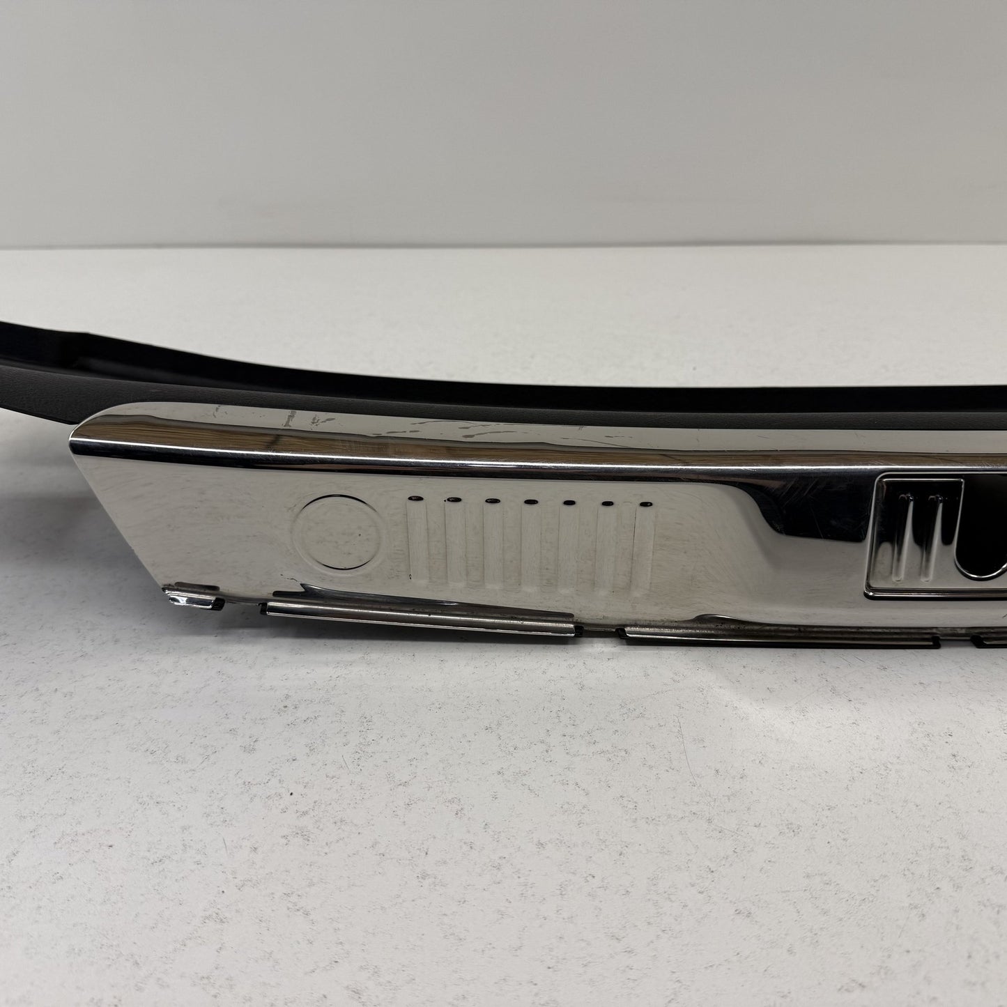 2014-2018 Bentley Flying Spur Rear Trunk Sill Scuff Plate Trim Cover Chrome OEM