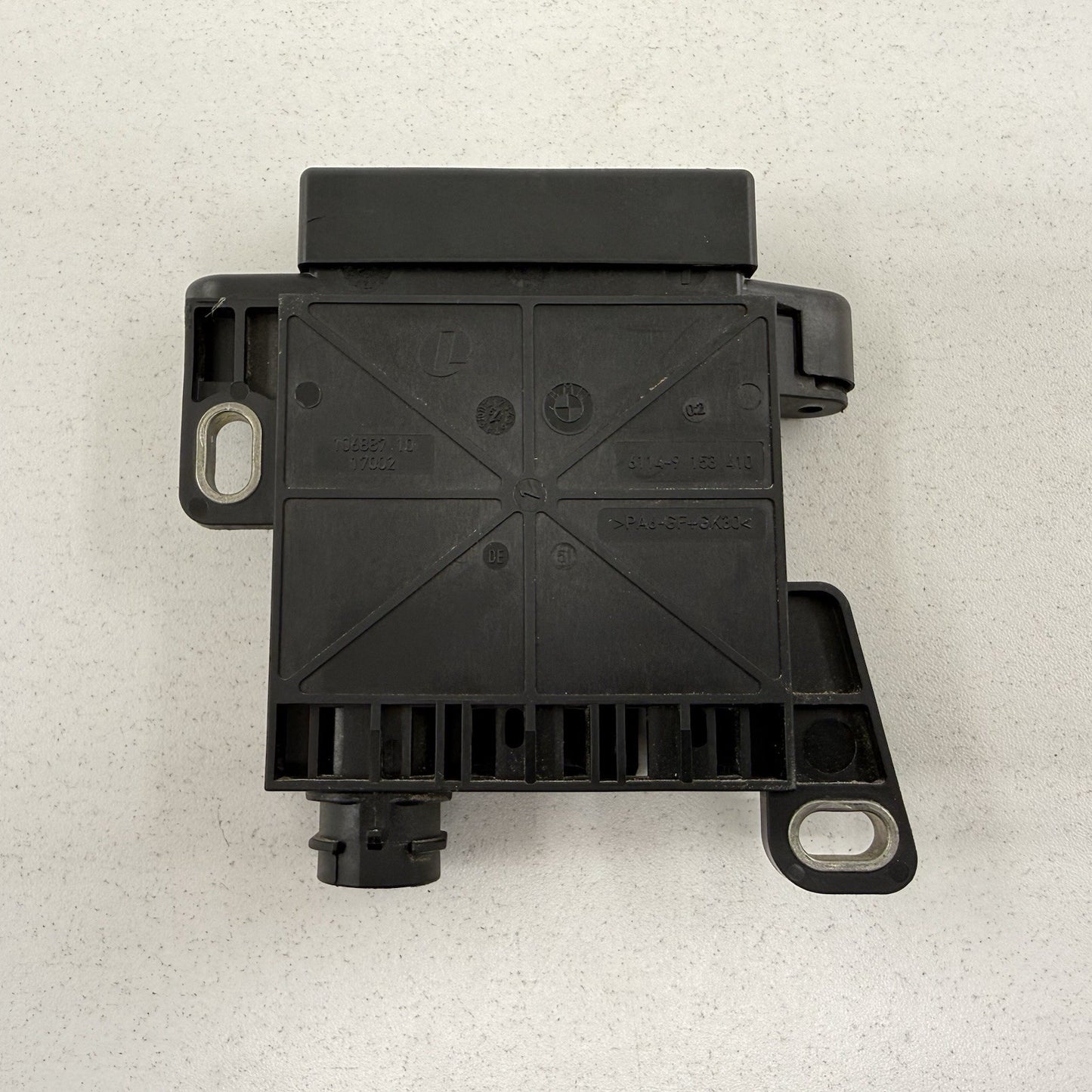 11-16 BMW M5 528 535 550 F10 Battery Distribution Point Control Module OEM