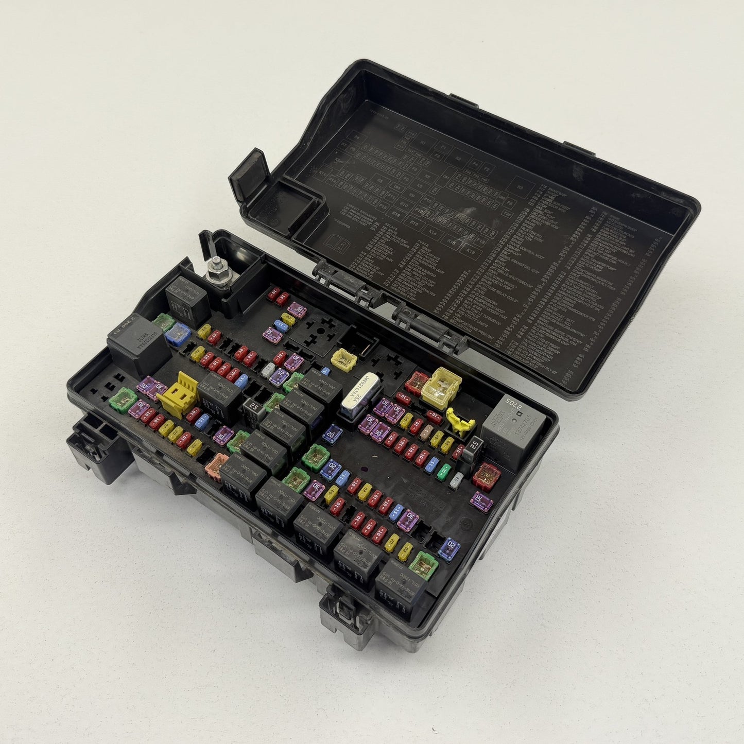 2023-2024 Ram 2500 3500 Intelligent Power Distribution Fuse Box 68547200AA OEM