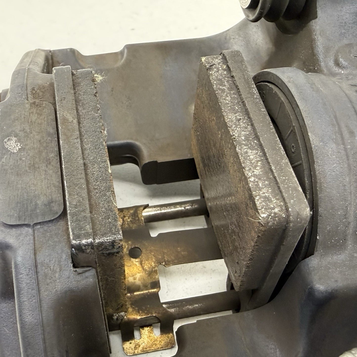 22-26 Cadillac CT4 Blackwing Rear Parking Park Brake Caliper Pair Left Right OEM
