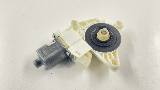 08-14 MERCEDES BENZ W204 C CLASS PASSENGER RIGHT REAR DOOR WINDOW MOTOR OEM