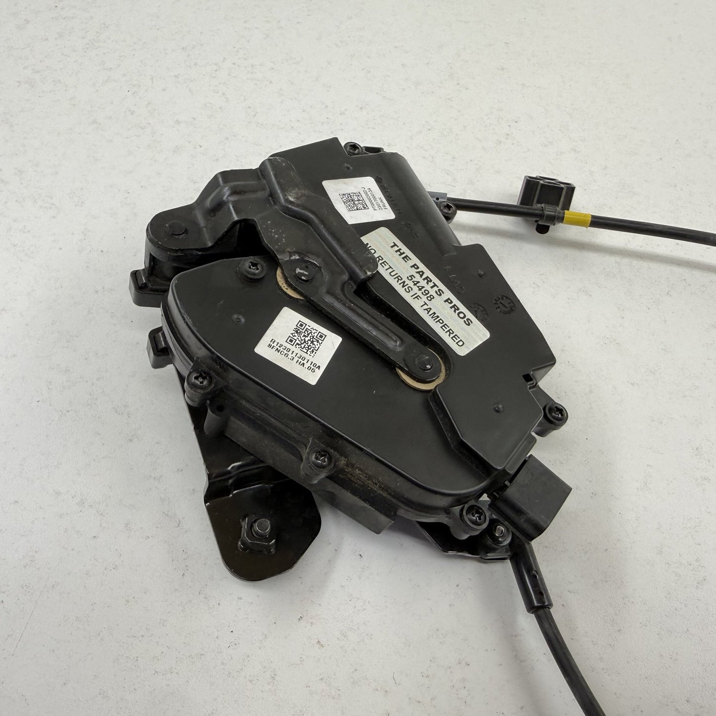 2022-2024 Rivian R1S R1T Front Hood Lock Latch Actuator Motor PT00002002-J OEM
