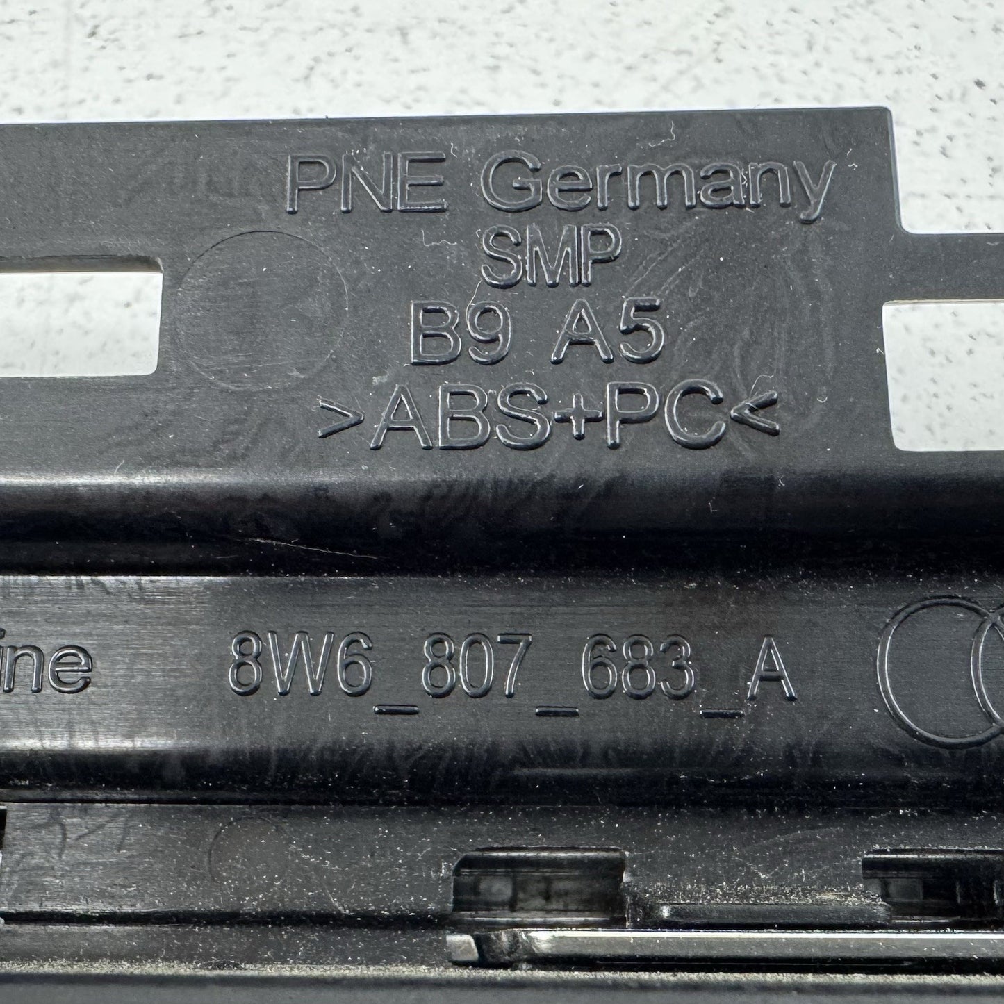 18-19 Audi S5 Front Bumper Lower Center Grille Grill 8W6807683A OEM
