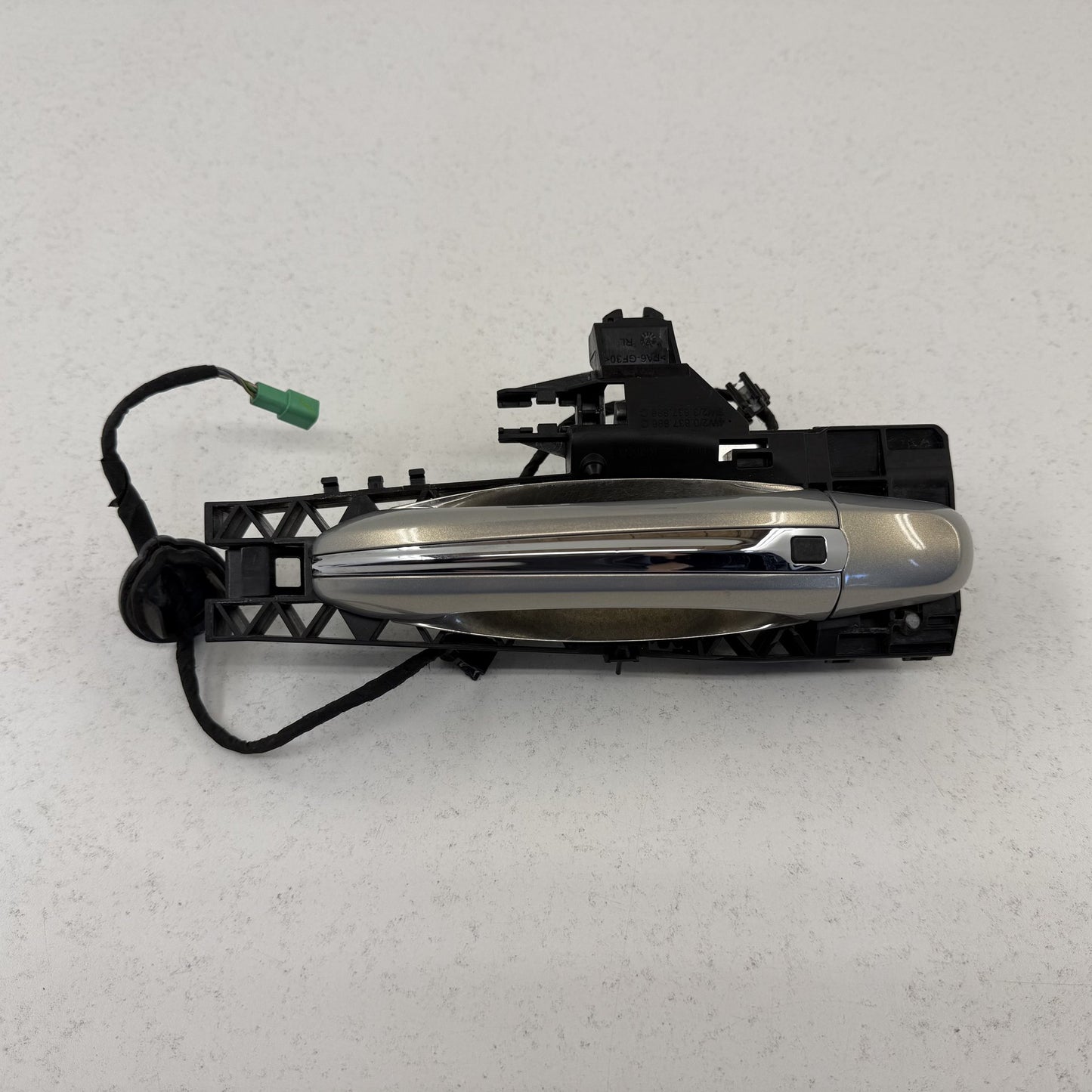2014-2018 Bentley Flying Spur Passenger Right Front Exterior Door Handle OEM