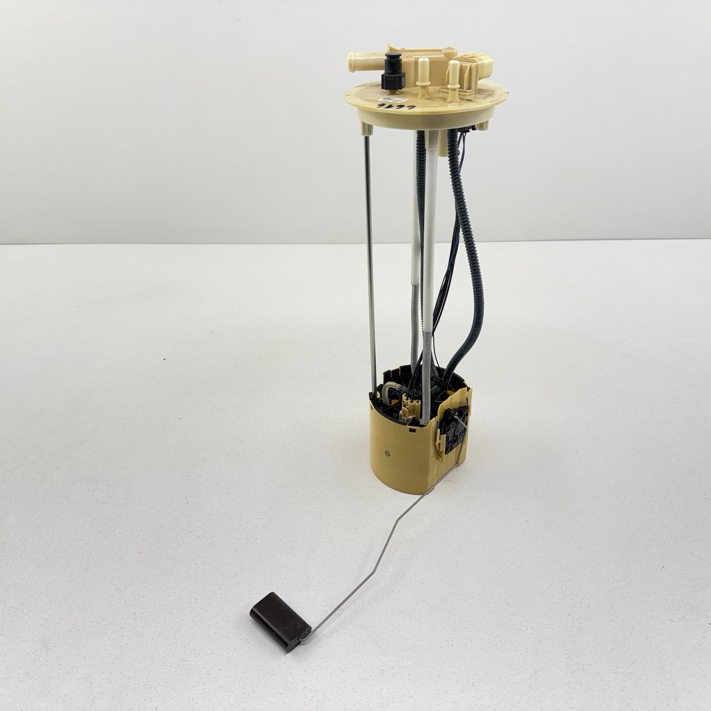 24-25 Silverado Sierra 2500 3500 Diesel Tank Fuel Pump Sending Unit 86534326 OEM