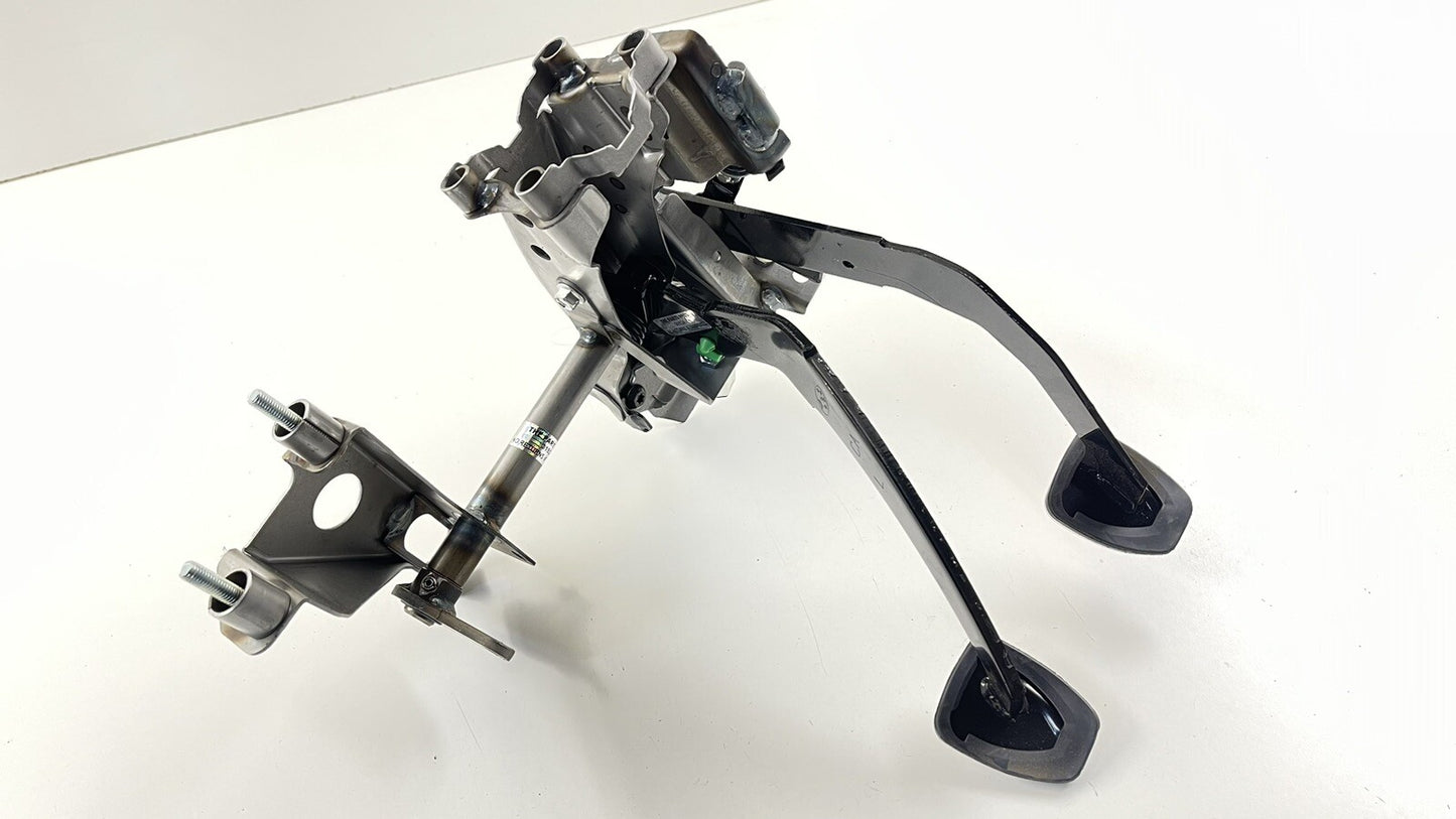 22-23 SUBARU BRZ MANUAL TRANSMISSION CLUTCH BRAKE PEDAL ASSEMBLY OEM