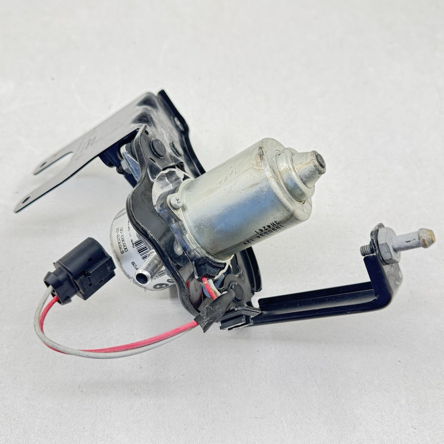 06-10 BMW M6 E63 E64 Brake Vacuum Pump Actuator Motor Assembly 6769029 OEM