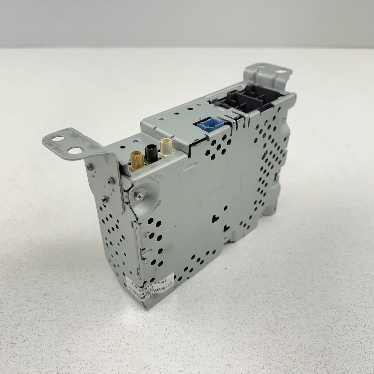 24-25 Ford Mustang Sync 4 AM FM HD Radio Audio Receiver PR3T-18D890-DLH OEM