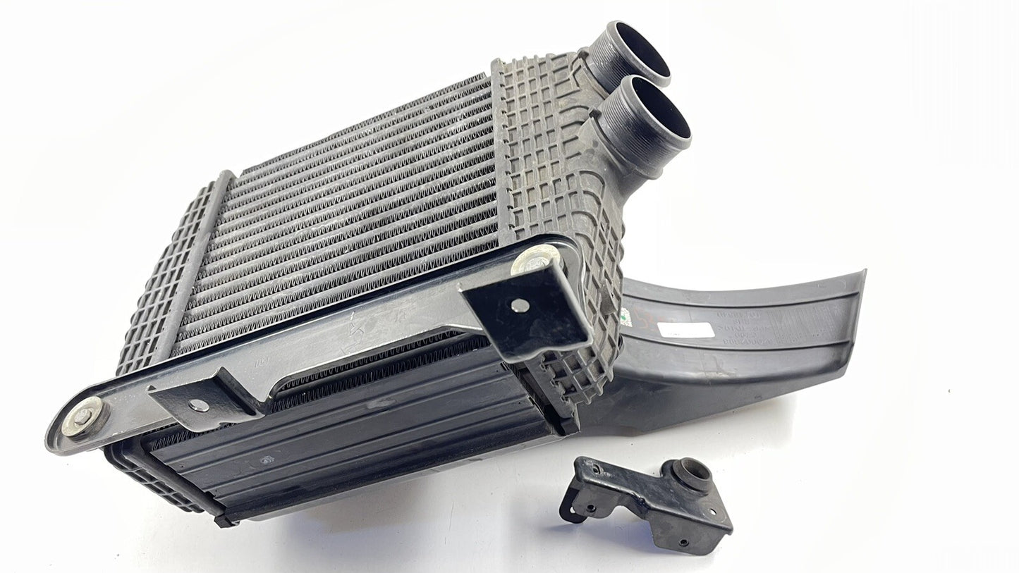 14-17 MASERATI QUATTROPORTE RIGHT TURBO INTERCOOLER W/ DUCT 670009833 OEM