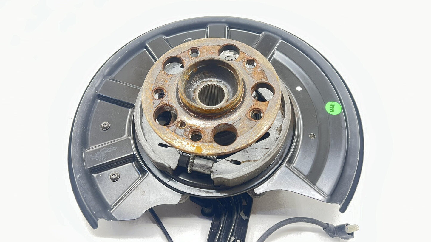 12-18 MERCEDES BENZ CLS550 W218 RIGHT REAR SPINDLE KNUCKLE HUB BEARING OEM
