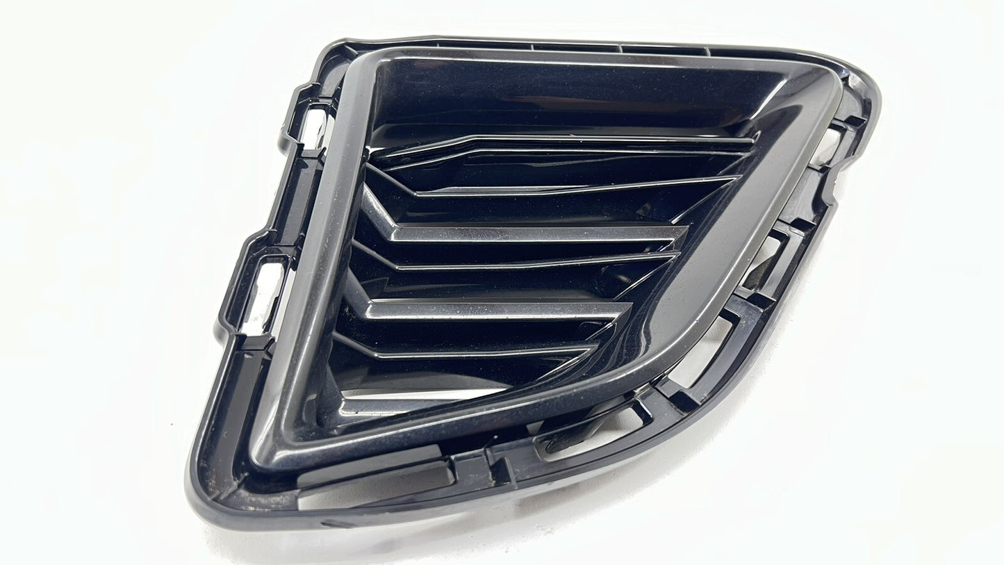 16-18 CHEVROLET CAMARO SS 1LE RIGHT FRONT BUMPER LOWER GRILLE AIR VENT TRIM OEM