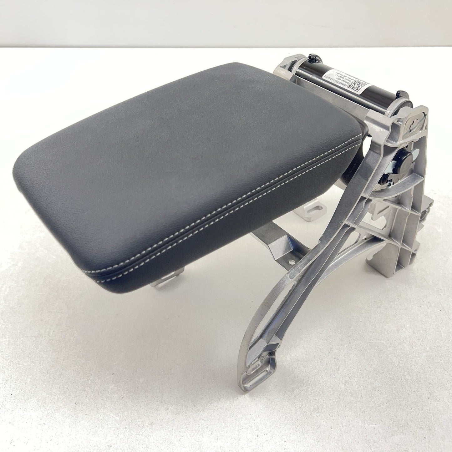 17-24 AUDI A4 S4 CENTER CONSOLE ARMREST ARM REST COVER LID W/ MOUNT BRACKET OEM