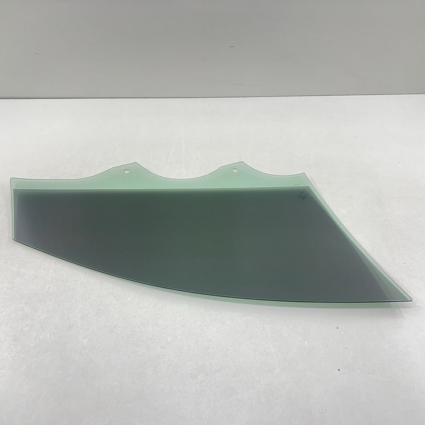 22-25 VOLKSWAGEN GOLF R MK8 DRIVER LEFT FRONT DOOR GLASS WINDOW OEM