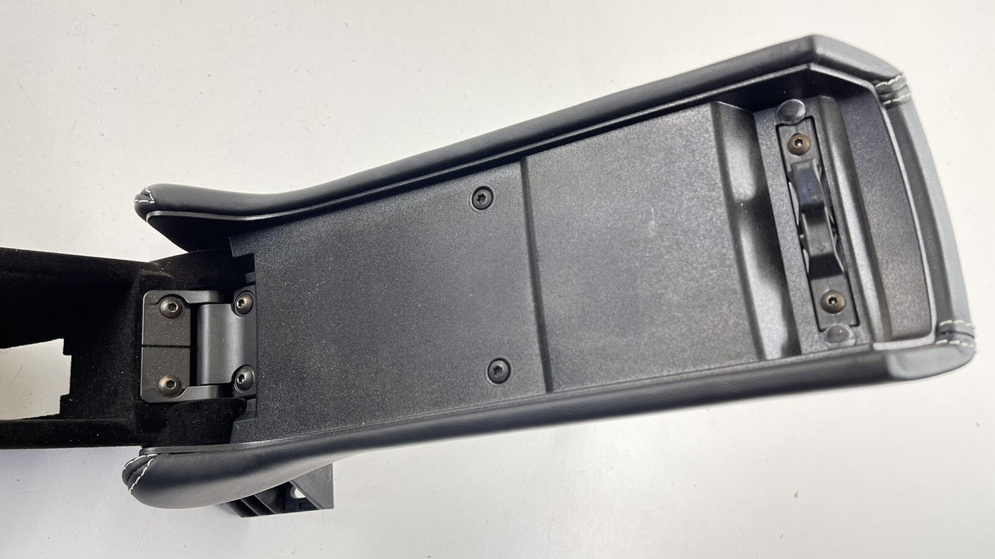15-17 MCLAREN 650S CENTER CONSOLE ARMREST ARM REST BOX STORAGE COMPARTMENT OEM