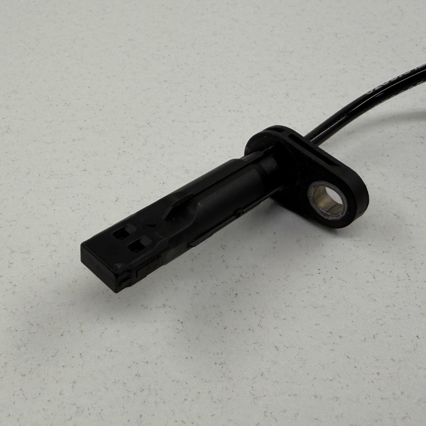 2022-2024 Rivian R1S Rear ABS Wheel Speed Sensor Left Or Right PT00052788-D OEM