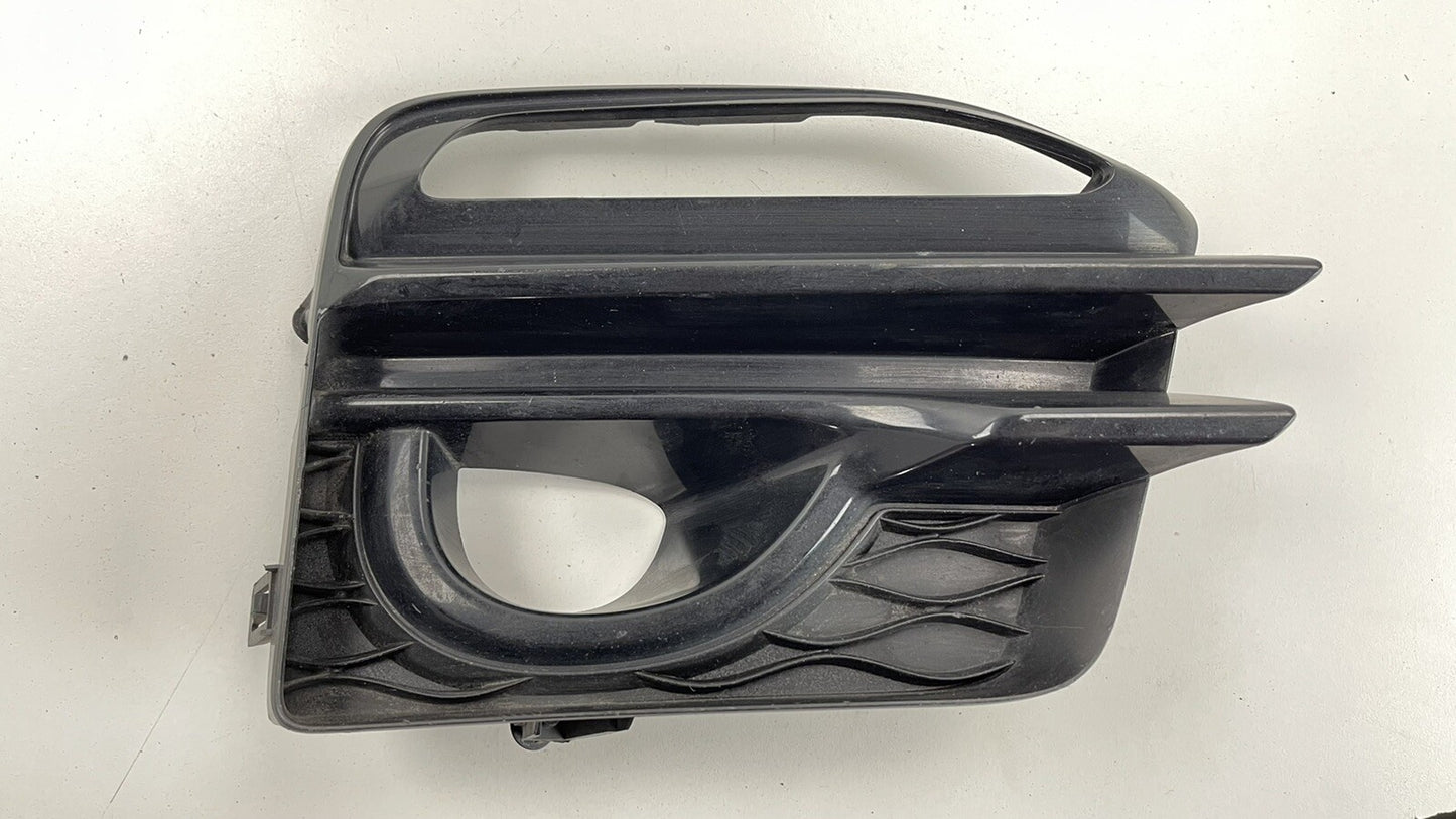 14-17 Infiniti Q50 Passenger Right Front Fog Light Cover Bezel Trim OEM