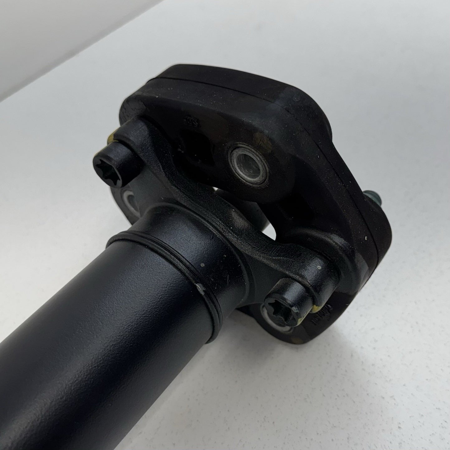 17-24 Chevrolet Camaro ZL1 Manual Driveshaft Drive Shaft Propeller 87839797 OEM
