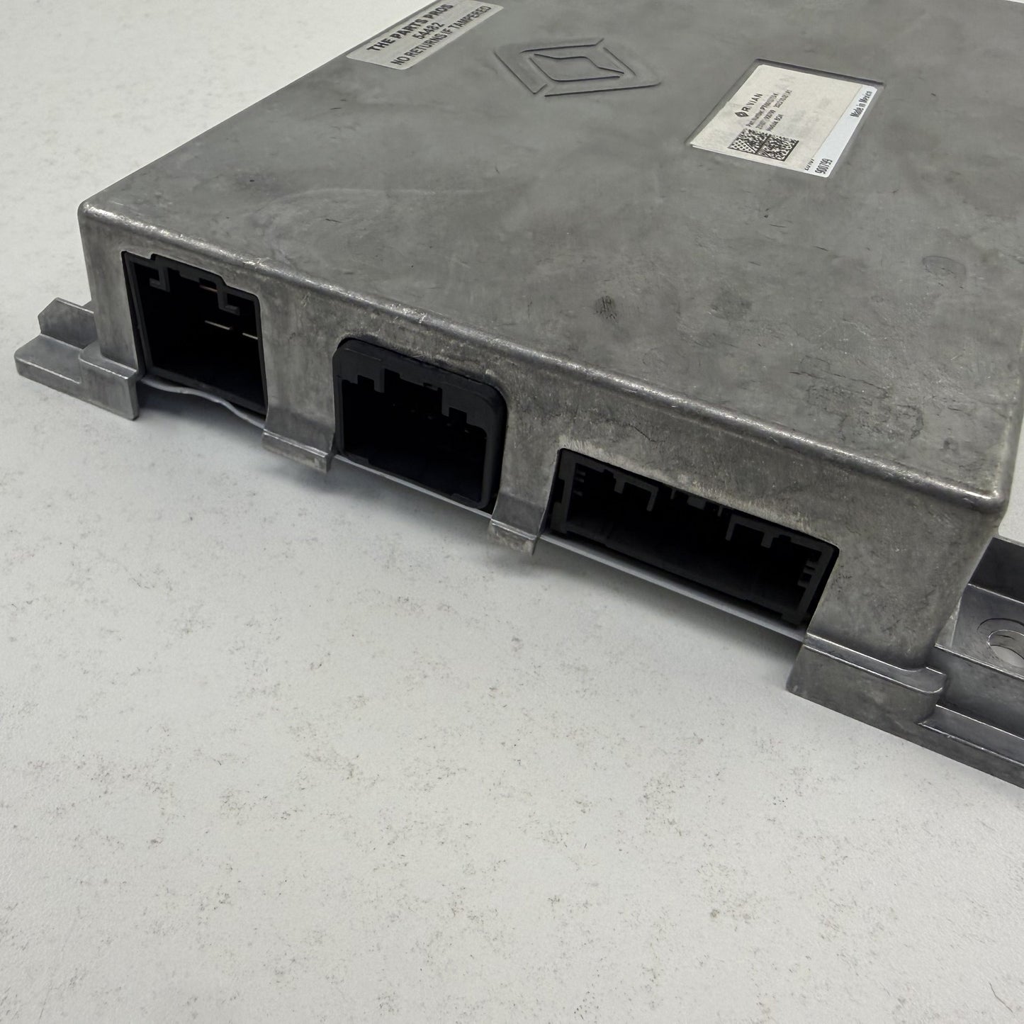 2022-2024 Rivian R1S R1T Body Control Module BCM PT00012713-K OEM