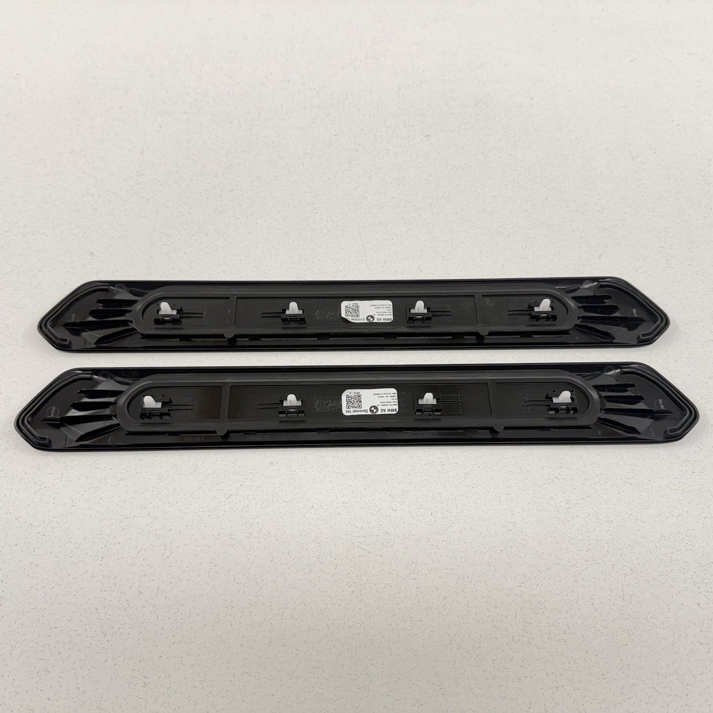 18-24 BMW G01 G02 X3 X4 M Sport Front Door Sill Scuff Plate Pair 8068487 OEM