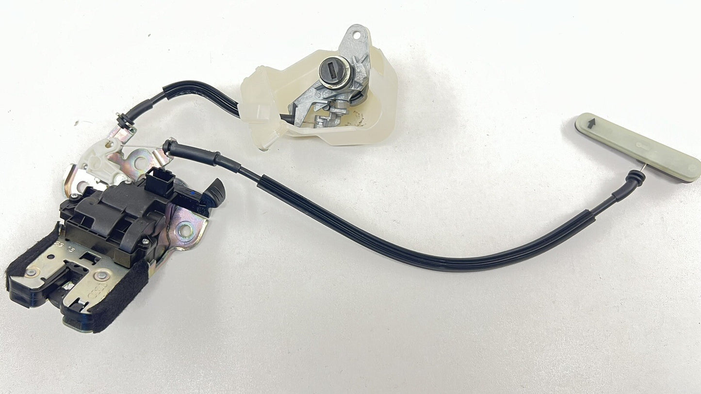 11-18 AUDI A8 REAR TRUNK LOCK LATCH ACTUATOR MECHANISM 4H0.827.505.A OEM