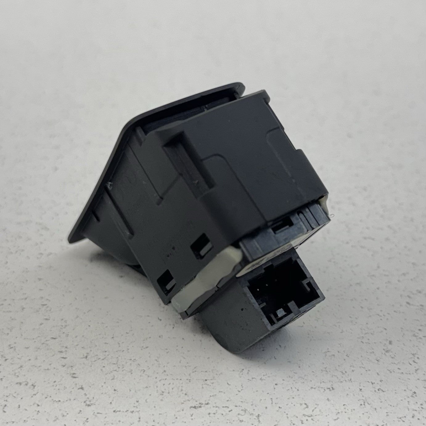 17-23 Audi R8 Rear Engine Hatch Trunk Open Release Button Switch 4S0959831 OEM