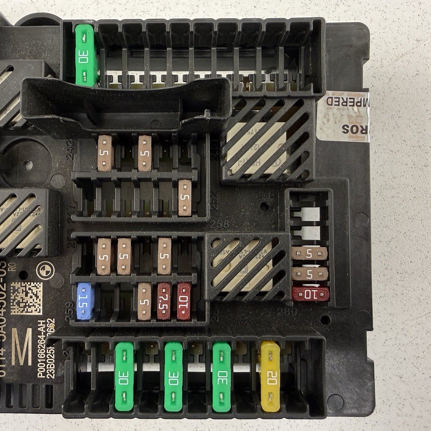 18-24 BMW G01 G02 X3 X4 Rear Power Distribution Fuse Junction Box 5A04502 OEM